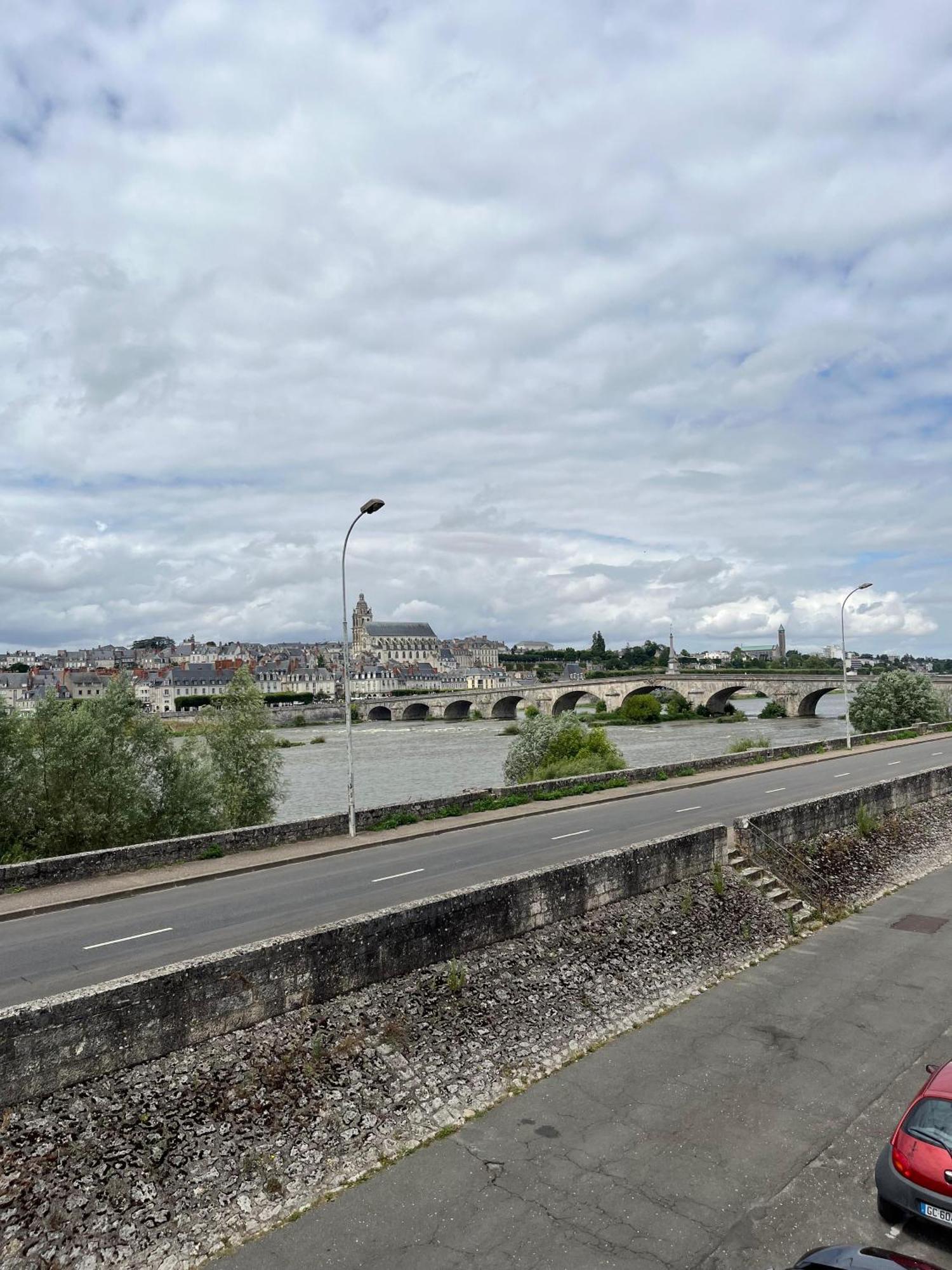 Quai De La Loire Apartment Блоа Екстериор снимка